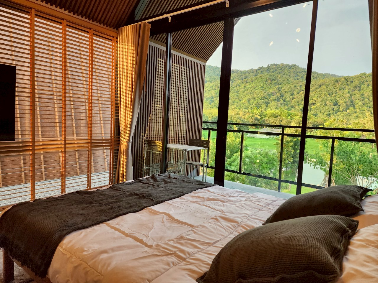 LINE_ALBUM_ห้องพักใหม่_250508_41